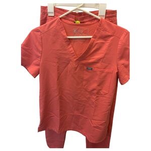 Hot Coral Yola - Skinny Scrub Pants 
Hot Coral Catarina - One-Pocket Scrub Top